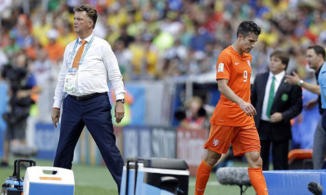 Van Gaal rối trí vì học trò chấn thương