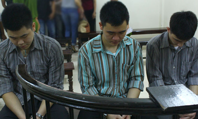 Các bị cáo tại tòa.