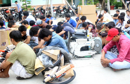 Nhiều đối tượng bị bắt sau vụ lợi dụng biểu tình phản đối Trung Quốc để đập phá các doanh nghiệp. Ảnh: Vnexpress.