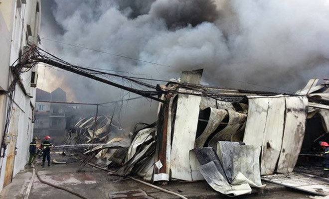 Vụ cháy ở Vạn Phúc gây thiệt hại hàng trăm tỷ đồng 