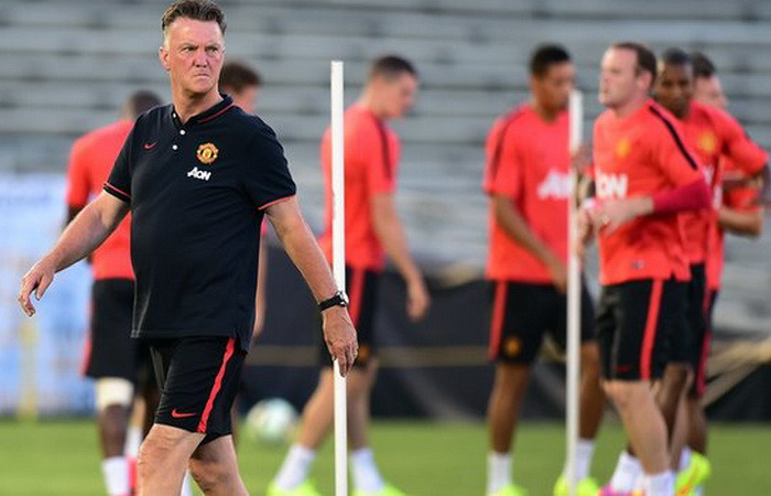 Chưa xuất trận, M.U đã 'hao binh tổn tướng'