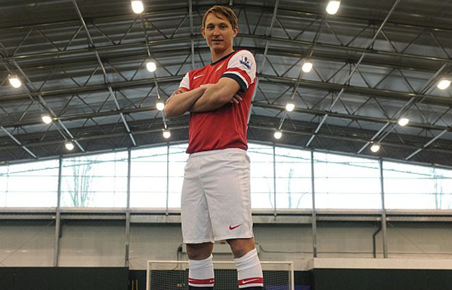 Kim Kallstrom đầu quân cho Pháo thủ
