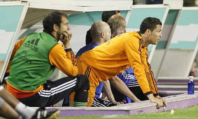 Ronaldo có biểu hiện tiếm quyền của Ancelotti.