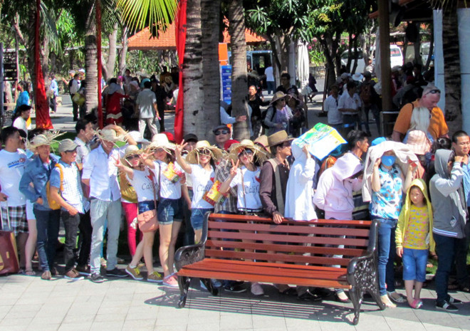 Du lịch biển Nha Trang hút khách du Xuân 