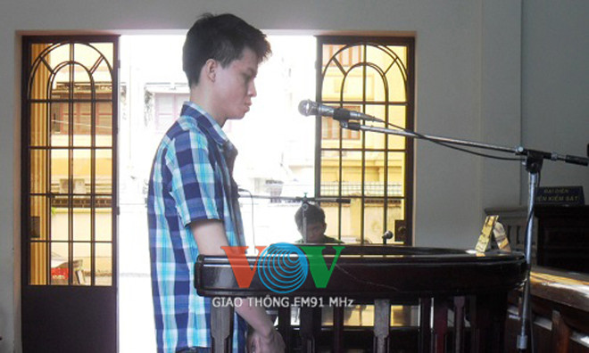 Bị chồng tiêm thuốc chuột vào người vì đòi ly hôn