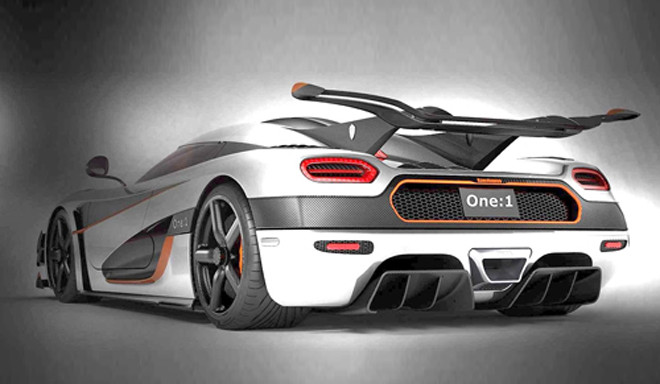 Bức ảnh chụp phía sau Koenigsegg One:1