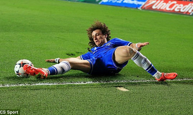 Barca trả 32 triệu bảng, Chelsea gật đầu bán 'quái vật' 