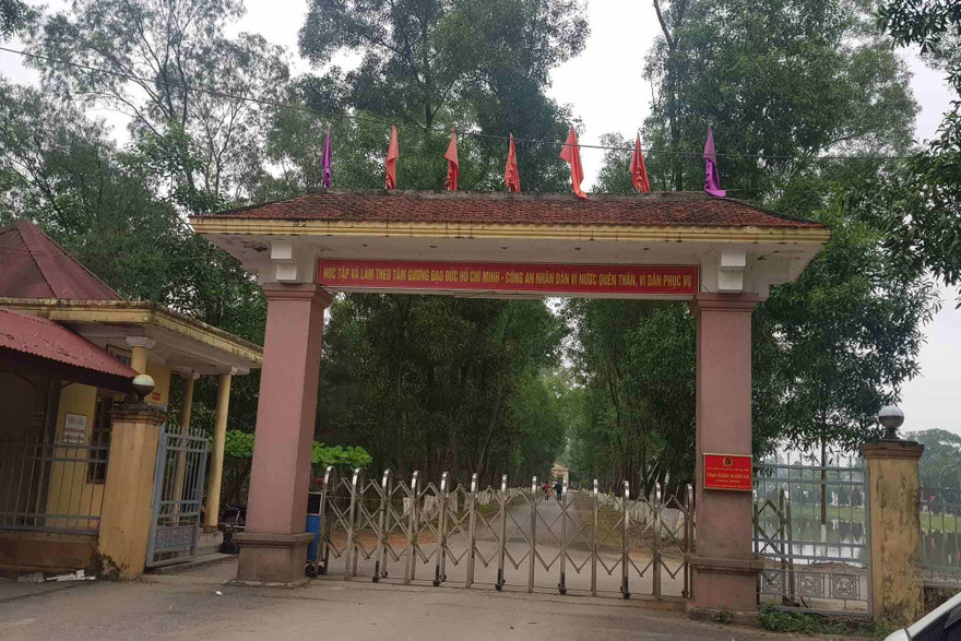 Đình chỉ đại úy công an liên quan vụ hai phạm nhân chém nhau tử vong 