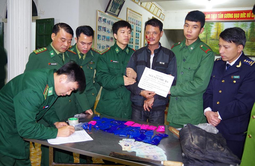 Đối tượng Nguyễn Như Ba cùng tang vật vụ án