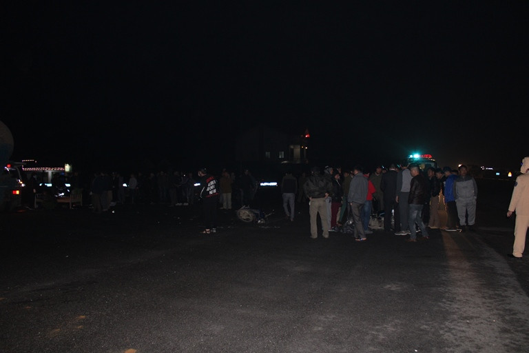 Va chạm xe bồn ở 'điểm đen' giao thông, hai người thương vong