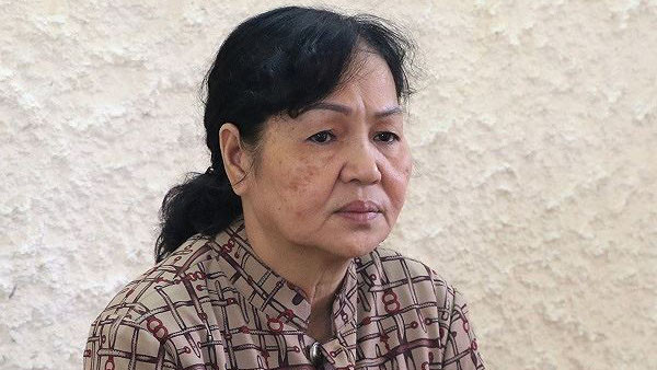 Trong vai quý bà giàu có làm từ thiện, Mai Thùy Linh lừa đảo nhiều địa phương và nhà thầu trên địa bàn hai tỉnh Nghê An và Hà Tĩnh