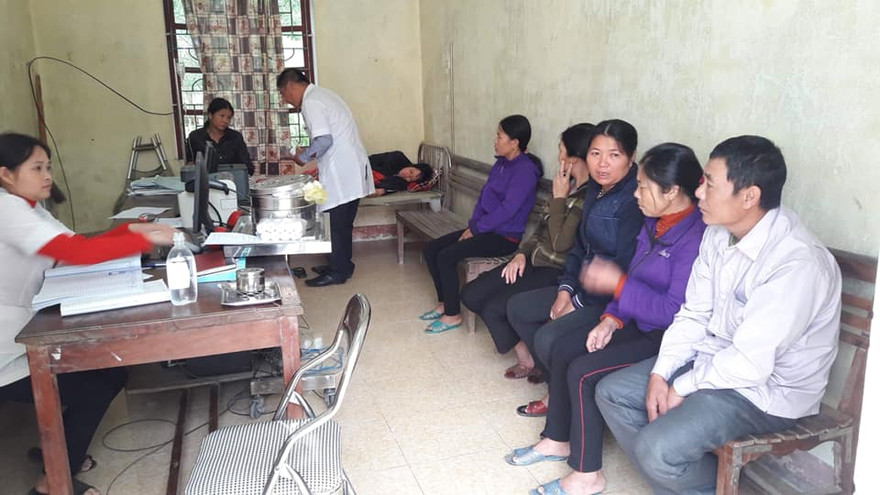 Hàng chục người nhập viện do ngộ độc sau khi đi ăn giỗ