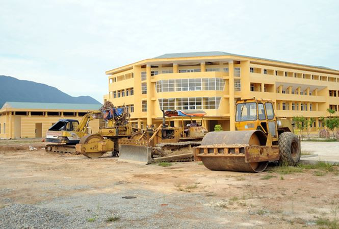 Kỷ luật Phó ban Nội chính Tỉnh ủy Hà Tĩnh