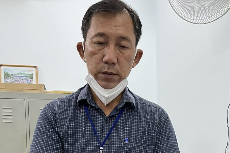 Huỳnh Hồng Sơn tại cơ quan Công an.