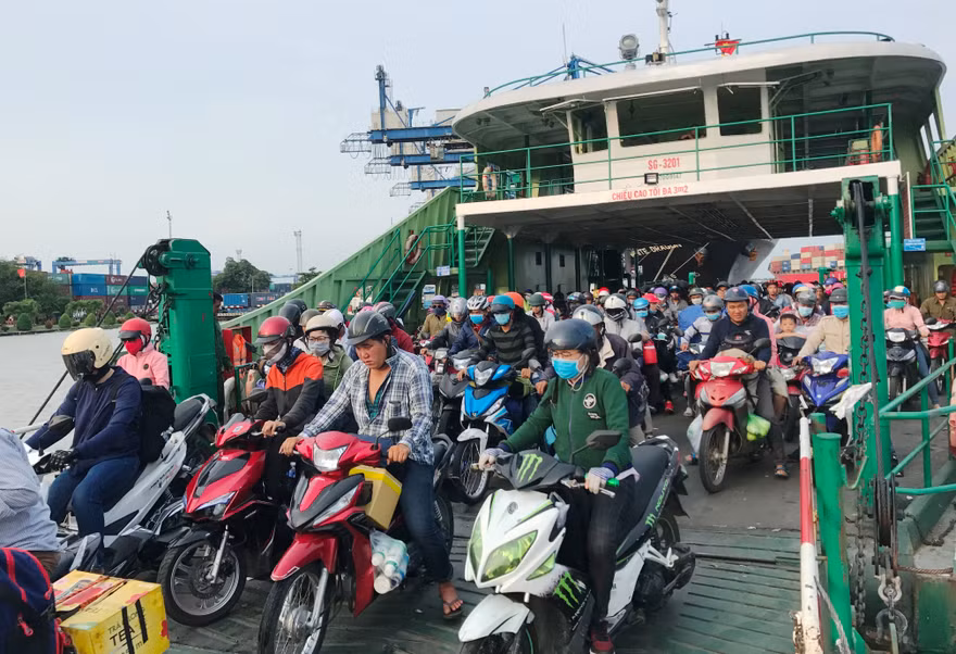 Phà Cát Lái sẽ tạm dừng hoạt động 15 ngày để phòng chống dịch COVID-19.