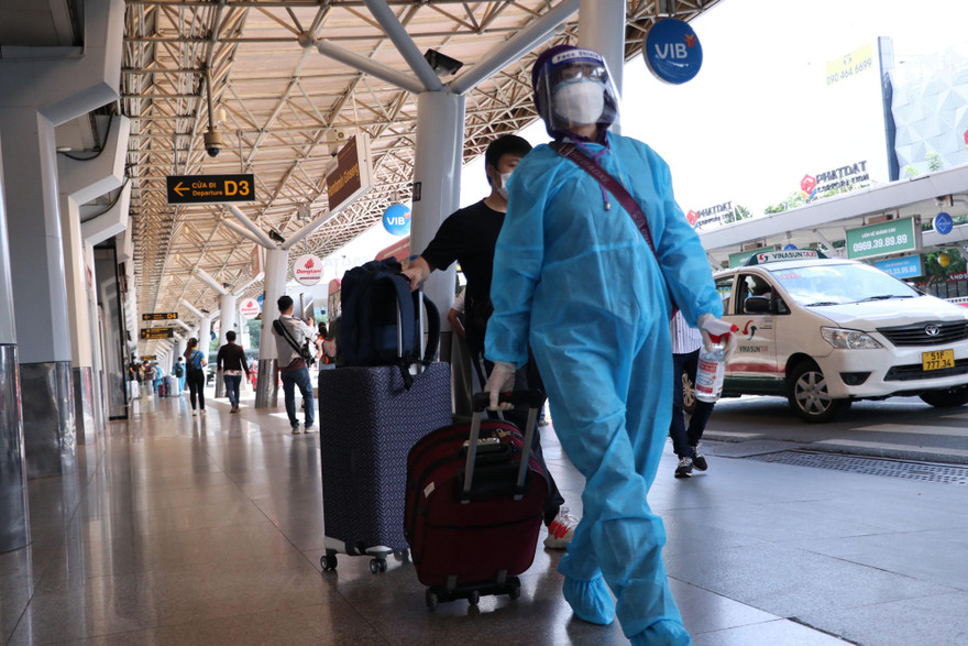 Nếu đề xuất của Cục Hàng không được thông qua, trừ TPHCM, tất cả khách ở địa phương khác đều được đi lại chỉ cần đã tiêm đủ liều vắc xin, đã khỏi bệnh, hoặc có xét nghiệm.