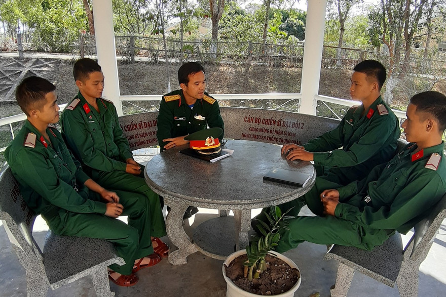Tổ tư vấn tâm lý của Tiểu đoàn 1 (Trung đoàn 28, Sư đoàn 10, Quân đoàn 3) nắm bắt tình hình tư tưởng chiến sĩ mới năm 2020