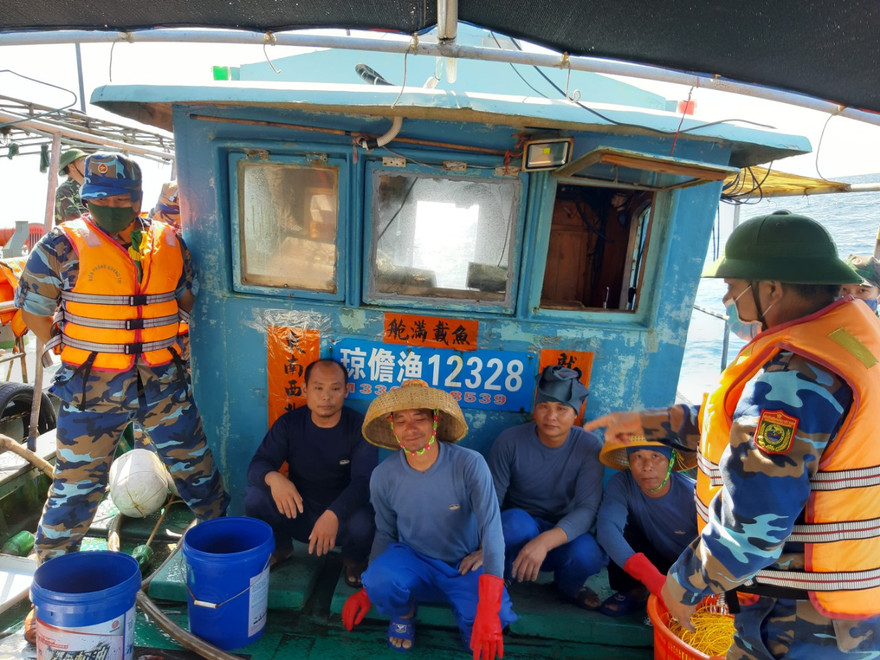 Lực lượng Biên phòng Việt Nam xử lý tàu cá Trung Quốc xâm phạm lãnh hải, sáng 28/8
