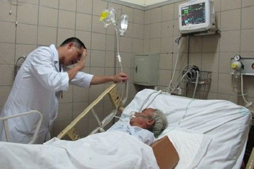 Một ca bị ngộ độc methanol