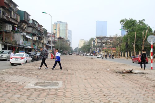 Ngày 10/3, phố Nguyên Hồng đã được trả lại cho người đi bộ