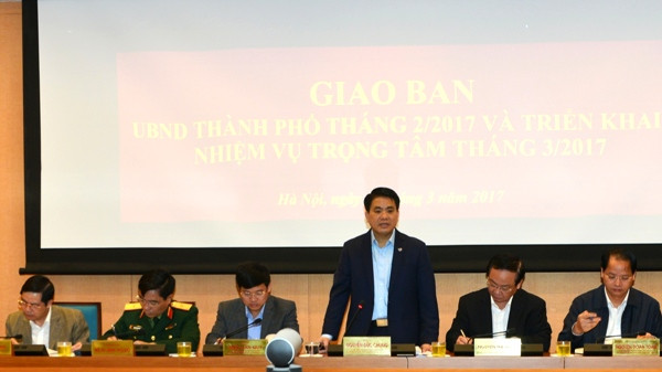 Chủ tịch TP Hà Nội phát biểu tại cuộc họp