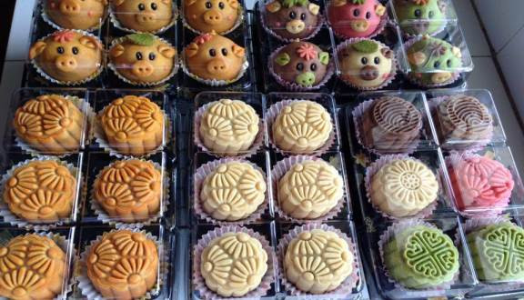 Bánh trung thu handmade bán trên mạng xã hội 'thả nổi' chất lượng
