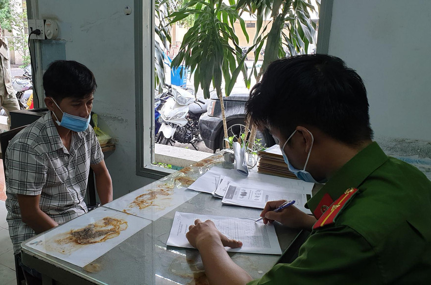 Bùi Ngọc Kính tại Công an.