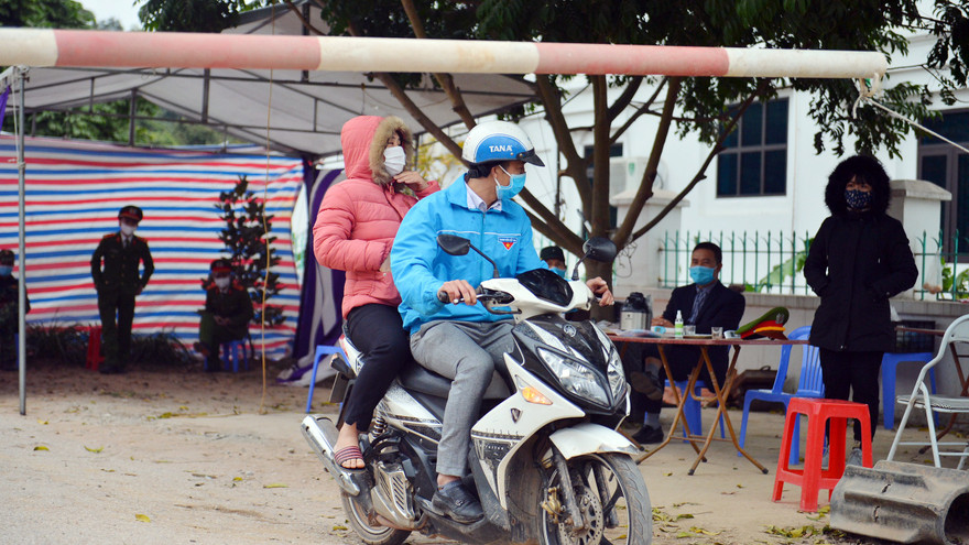 Ảnh: Chốt kiểm soát dịch bệnh ở Hải Dương