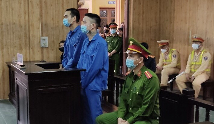 Hồ Văn Khoa và Lã Văn Linh tại tòa.