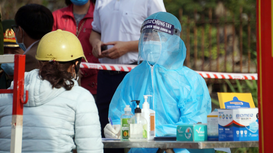 Lực lượng y tế làm nhiệm vụ tại Bệnh viện GTVT Hải Phòng.