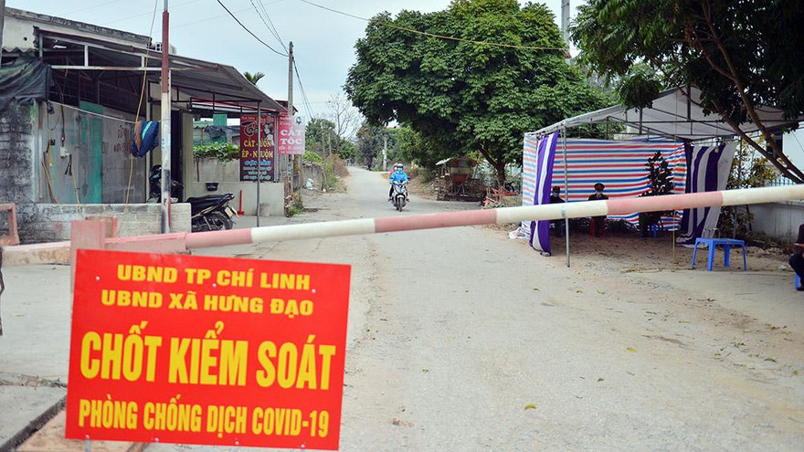 Chốt kiểm soát, phong tỏa tại TP Chí Linh.