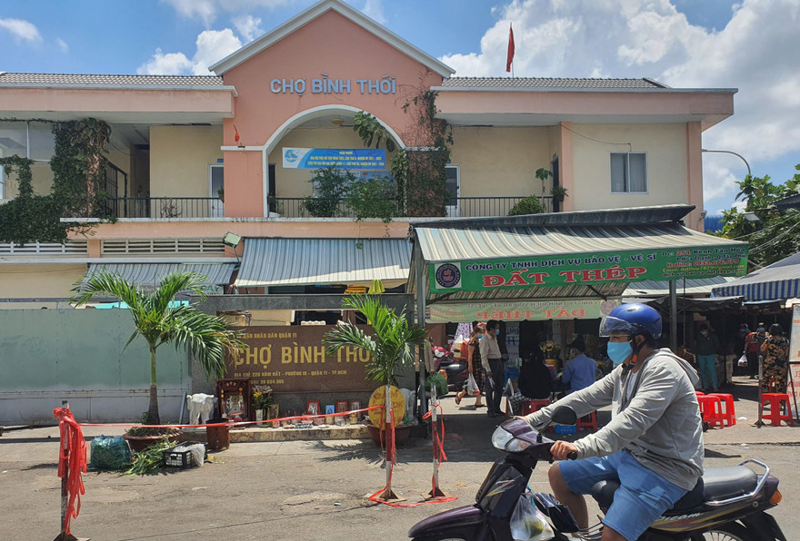 Chợ Bình Thới bị phong tỏa từ sáng 30/6.