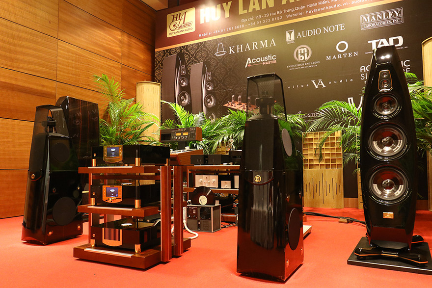 Cận cảnh loa đài 'khủng' tại triển lãm AV Show 2019