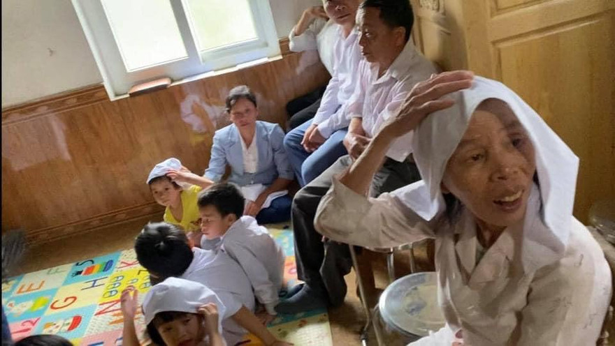 Phát hiện nhiều người lớn, trẻ nhỏ đang thực hiện nghi lễ 'Hội thánh Đức chúa trời mẹ'