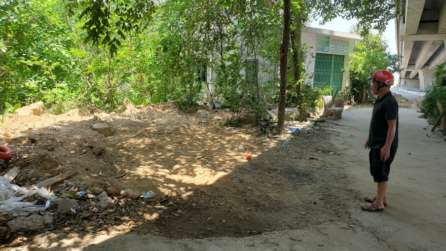 Ngăn cản công nhân hạ cáp điện ngầm, một giám đốc bị đâm trọng thương