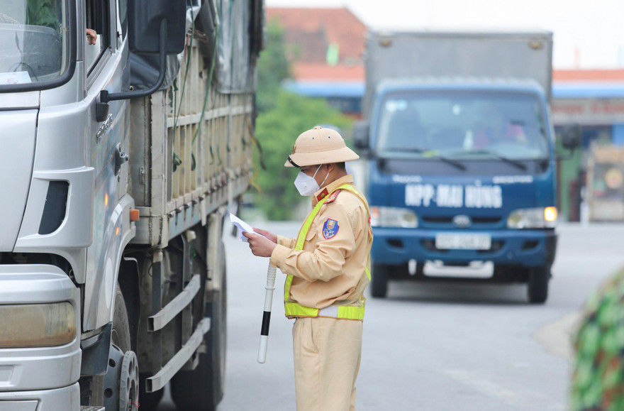 Tối 13/9, Nghệ An không có ca bệnh, TP Vinh điều chỉnh nhiệm vụ các chốt kiểm soát