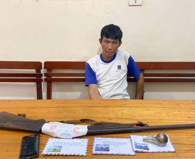 Đối tượng ma túy rút lựu đạn hòng thoát thân