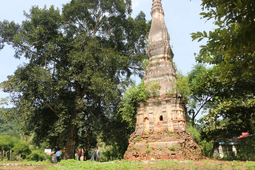 Huyền bí tháp cổ ngàn năm giữa đại ngàn xứ Nghệ