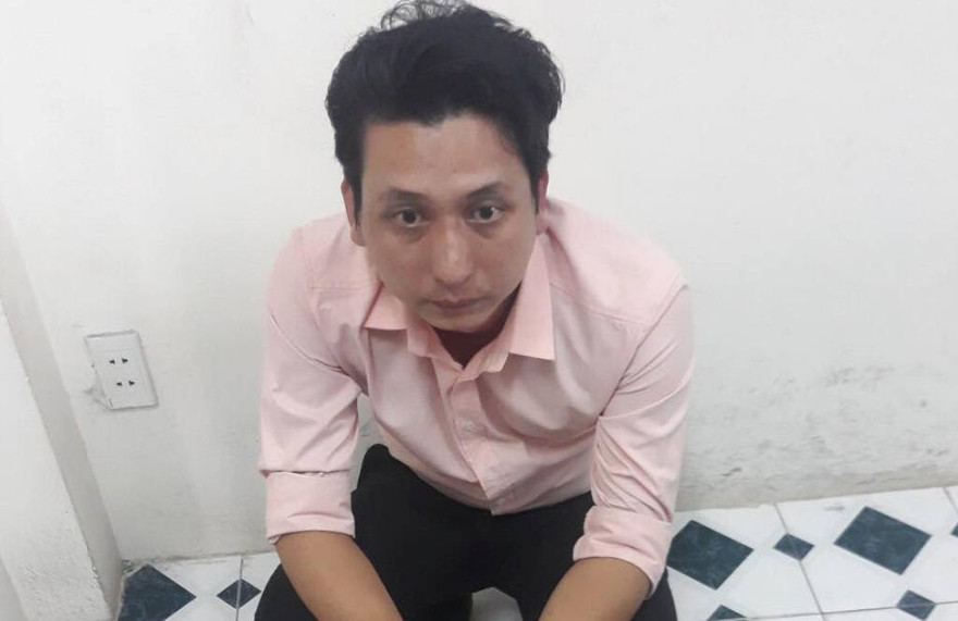 Thắng tại công an.