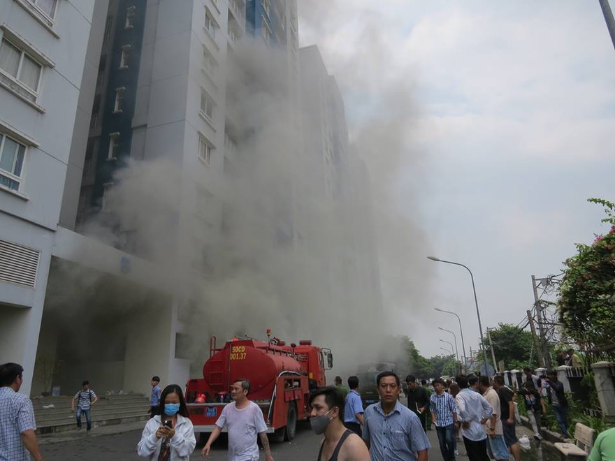 Vụ cháy chung cư Carina đã cướp đi mạng sống của 13 người và làm hàng chục người khác bị thương