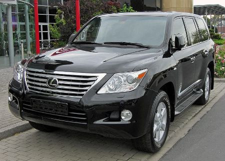 Chiếc xe hạng sang Lexus LX570-sản xuất 2009 (ảnh minh họa)