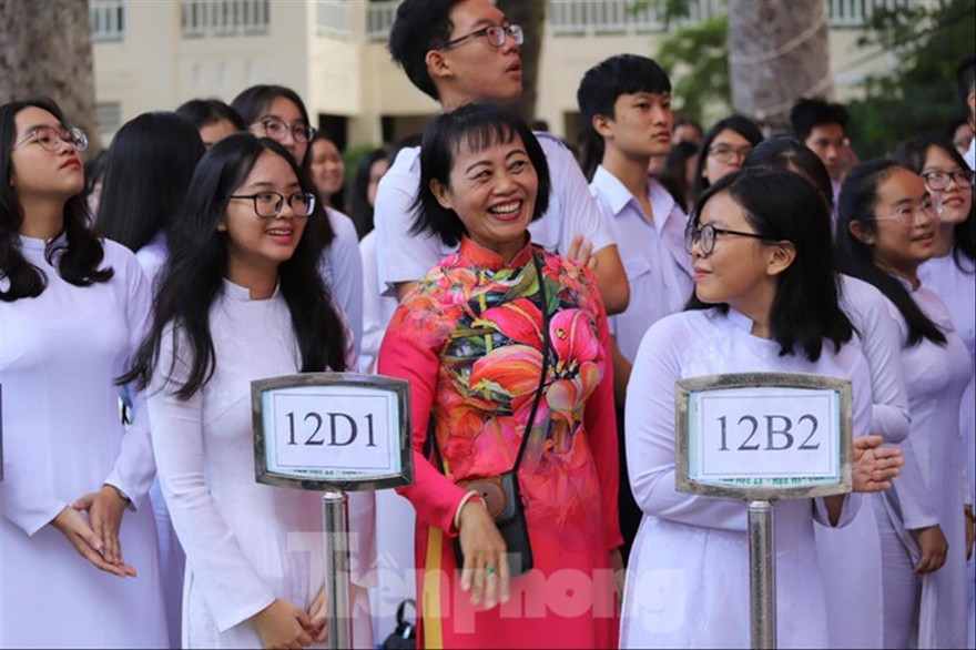 Học sinh TPHCM đang chưa biết sẽ được khai giảng theo hình thức nào trong năm học tới do ảnh hưởng của dịch COVID-19