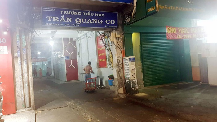 Trường Tiểu học Trần Quang Cơ, quận 10, nơi xảy ra vụ việc ( ảnh internet)