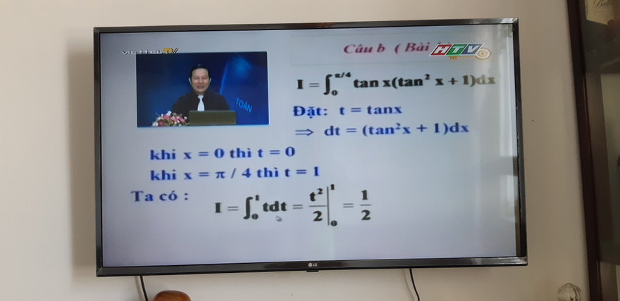 TPHCM ôn tập trên truyền hình cho học sinh trong thời gian tạm nghỉ học vì dịch bệnh Covid-19