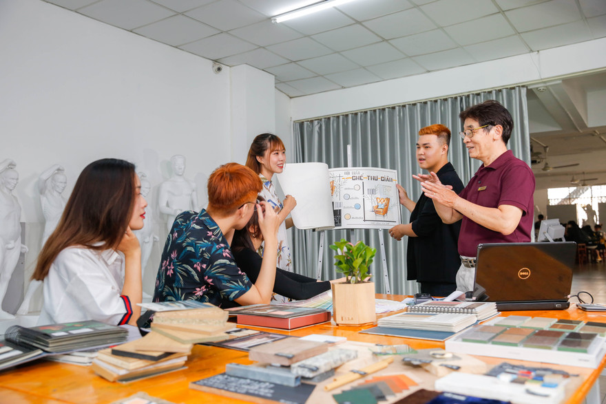 Nhiều trường đại học bắt đầu công bố điểm sàn xét tuyển