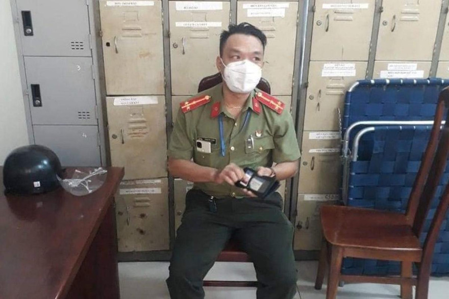 Toàn tại cơ quan Công an.