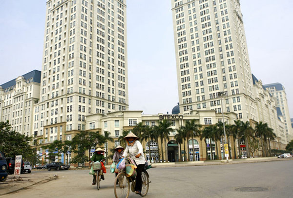 Đánh thuế VAT chuyển nhượng quyền sử dụng đất là trái luật?