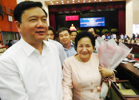 Lãnh đạo ngồi đây thì ai dám trù dập? 