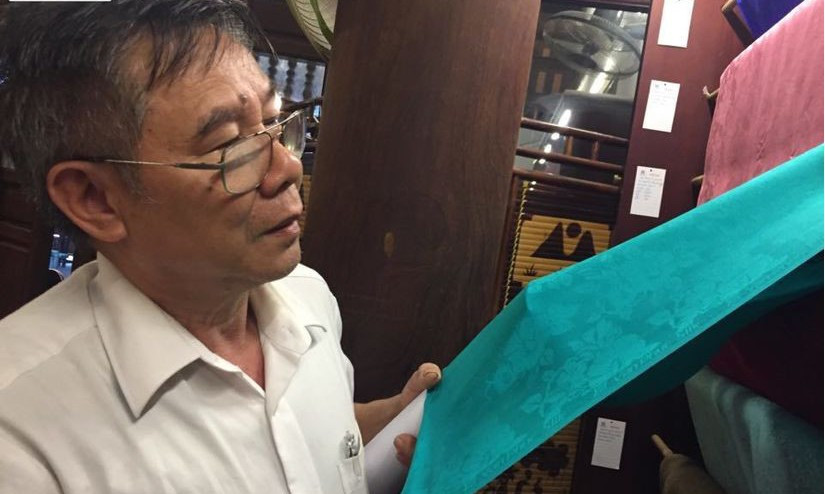 Ông Phạm Khắc Hà - Chủ tịch Hiệp hội làng nghề lụa Vạn Phúc