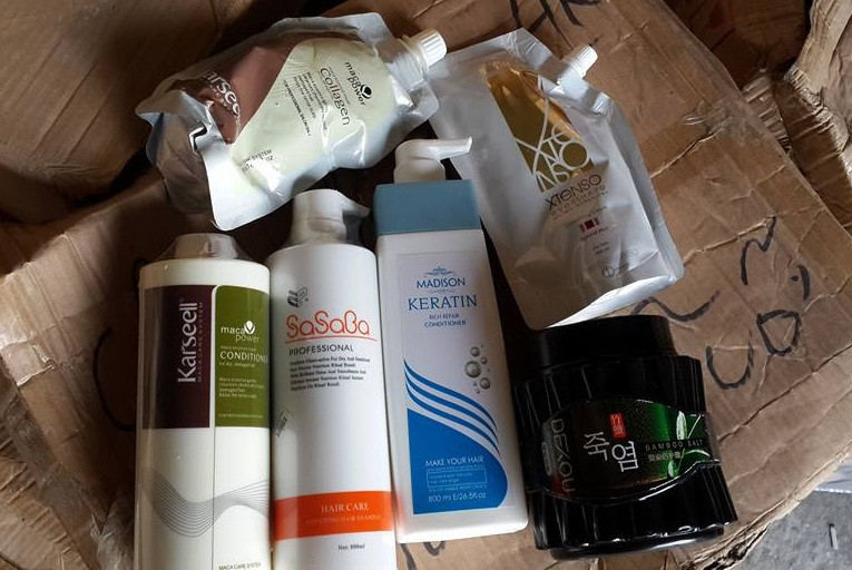 Bắt lô hàng mỹ phẩm lậu nhái 'hàng hiệu'